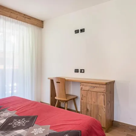 アパート Ciasa Rosa カナツェーイ