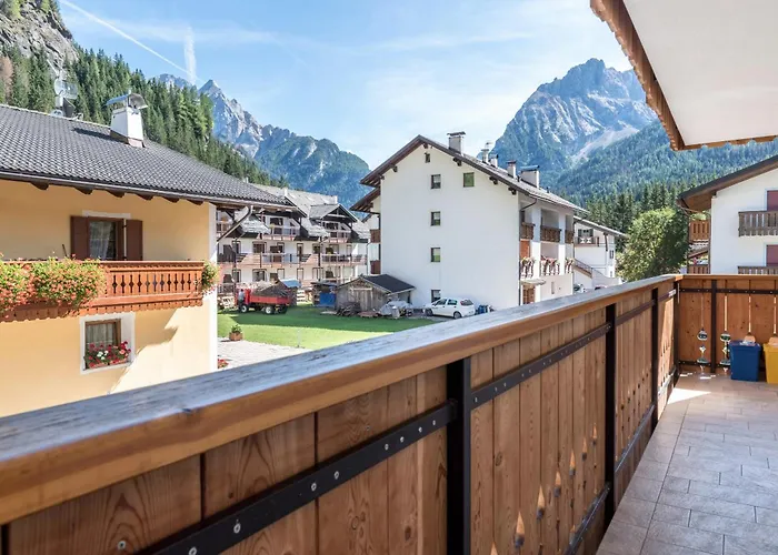 Ciasa Rosa Apartment *